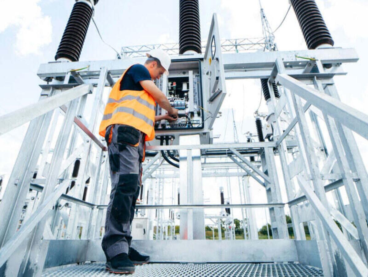 УБЦТС: Өнөөдөр цахилгаан шугам тоноглолд хийг